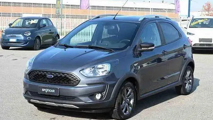 Grigio Usata 2019 Ford Ka Plus Active Due volumi | 9900 € (Buon prezzo)