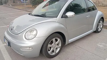 Usata VW New Beetle 101 CV (74 kW) 2005 Utilitaria