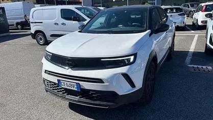 Usata Opel Mokka S 101 CV (74 kW) 2025 Bianco / tetto nero SUV