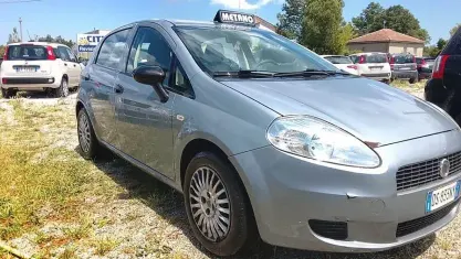 Usata Fiat Grande Punto 65 CV (47 kW) 2008 Grigio Utilitaria