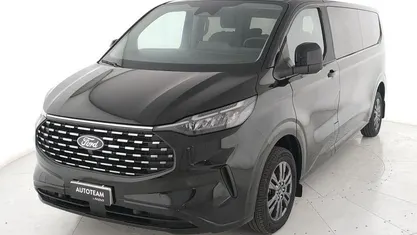 Usata Ford Tourneo Custom Titanium 136 CV (100 kW) 2024 Nero Furgone