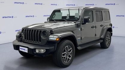 Używany Jeep Wrangler Unlimited Sahara 379 KM (278 kW) 2022 Szary SUV