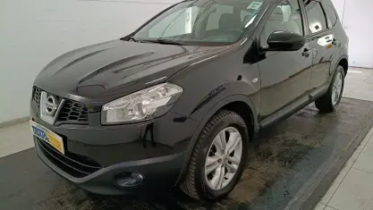 Usata Nissan Qashqai +2 Acenta 131 CV (96 kW) 2014 Grigio metallizzato SUV