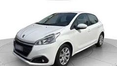 Bianco Usata 2017 Peugeot 208 Active Due volumi | 9650 € (Buon prezzo)