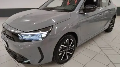 Usata Opel Corsa 101 CV (74 kW) 2025 Grigio scuro Utilitaria