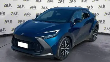 Usata Toyota C-HR Trend 140 CV (102 kW) 2024 Blu SUV