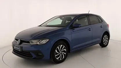 Usado VW Polo Life 95 CV (69 kW) 2023 Azul Utilitario