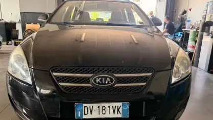 Usata Kia Ceed GT LX 90 CV (66 kW) 2009 Nero Station wagon