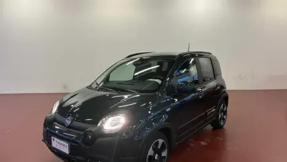 Occasion Fiat Panda Cross Cross 69 ch (50 kW) 2025 Vert Citadine