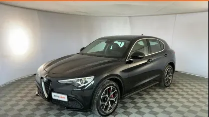 Usata Alfa Romeo Stelvio Executive 190 CV (139 kW) 2019 Nero SUV