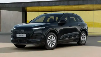 Nuova Audi Q6 e-tron Business 314 kW (428 CV) 2026 Nero mito metallizzato SUV