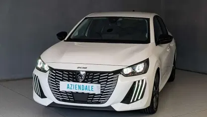 Usata Peugeot 208 Allure 101 CV (74 kW) 2025 Bianco Utilitaria