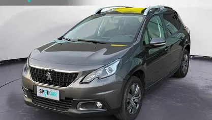 Grigio Usata 2018 Peugeot 2008 Style SUV | 10.600 € (Ottimo prezzo)