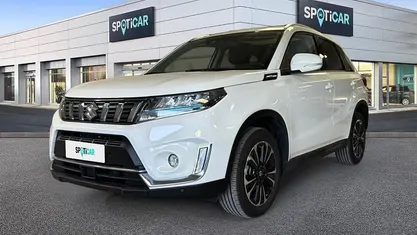 Usata Suzuki Vitara 116 CV (85 kW) 2023 Bianco SUV
