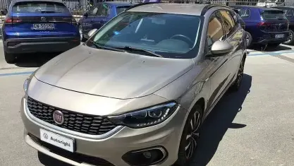 Usata Fiat Tipo Lounge 120 CV (88 kW) 2016 Beige Station wagon