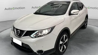 Bianco Usata 2016 Nissan Qashqai N-Connecta SUV | 12.490 € (Buon prezzo)
