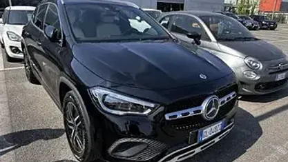 Begagnad Mercedes GLB220 190 HK (139 kW) 2023 Svart SUV