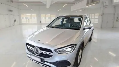 Usata Mercedes GLA200 Business 150 CV (110 kW) 2022 SUV