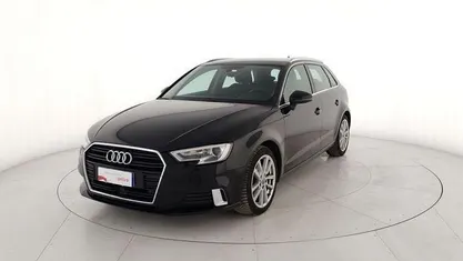 Nero metallizzato Usata 2018 Audi A3 Sport Tre volumi | 15.900 € (Ottimo prezzo)
