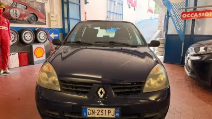 Usata Renault Clio II Dynamique 65 CV (47 kW) 2008 Blu Berlina