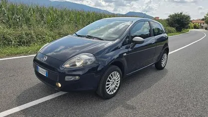 Blu Usata 2015 Fiat Punto Evo Due volumi | 4990 € (Buon prezzo)