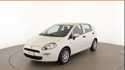 Usata Fiat Punto Street 70 CV (51 kW) 2015 Bianco Utilitaria