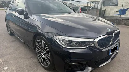 Usata BMW 520 M Sport 190 CV (139 kW) 2018 Blu Station wagon