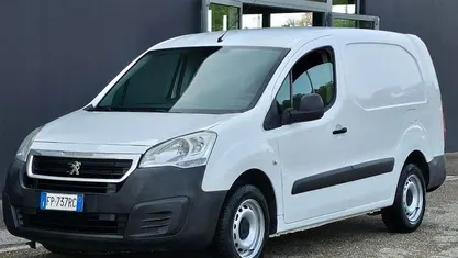 Bianco Usata 2018 Peugeot Partner Premium Monovolume | 9900 € (Buon prezzo)