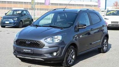 Grigio Usata 2019 Ford Ka Plus Active Due volumi | 9900 € (Buon prezzo)