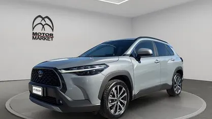Usata Toyota Corolla Cross Trend 199 CV (146 kW) 2023 Grigio / gray SUV