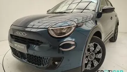Usata Fiat 600 110 CV (80 kW) 2024 Verde SUV