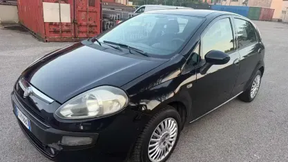Usata Fiat Punto Evo Dynamic 69 CV (50 kW) 2016 Nero Utilitaria