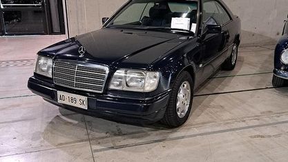 Usata Mercedes 200 100 CV (73 kW) 1995 Blu Coupé