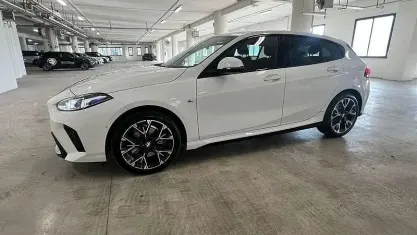 Usata BMW 120 M Sport 163 CV (119 kW) 2025 Bianco Utilitaria
