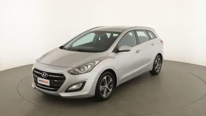 Usata Hyundai i30 Comfort 110 CV (80 kW) 2015 Argento Station wagon