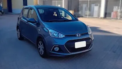 Usata Hyundai i10 67 CV (49 kW) 2015 Grigio Utilitaria