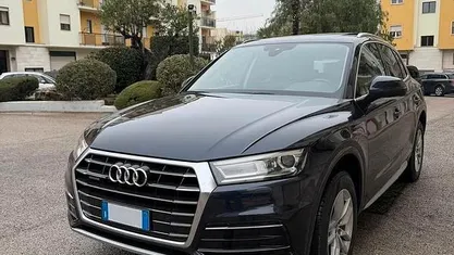 Usata Audi Q5 Business 163 CV (119 kW) 2020 Blu SUV