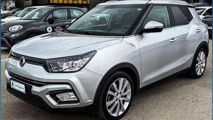 Usata SsangYong Tivoli 116 CV (85 kW) 2018 Grigio SUV