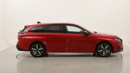 Usata Peugeot 308 SW Allure 131 CV (96 kW) 2022 Rossorosso Station wagon