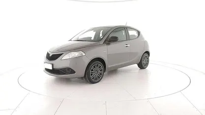 Grigio Usata 2020 Lancia Ypsilon Gold Due volumi | 10.400 € (Buon prezzo)