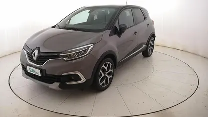 Usata Renault Captur 90 CV (66 kW) 2019 Grigio SUV