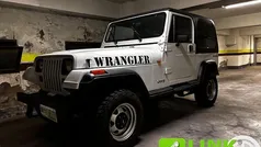 Usata 1992 Jeep Wrangler SUV | 16.200 €