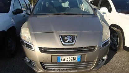 Usata Peugeot 5008 109 CV (80 kW) 2010 Monovolume