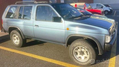 Usata Nissan Terrano 148 CV (108 kW) 1991 Grigio(met.) SUV