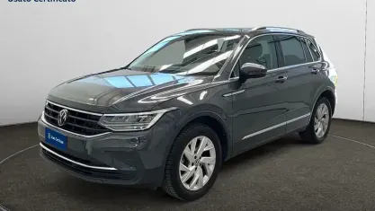 Usata VW Tiguan Life 150 CV (110 kW) 2023 Grigio scuro SUV