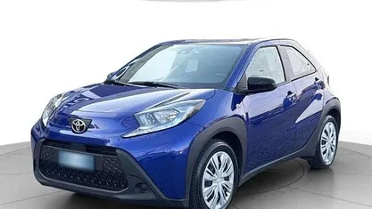 Blu Usata 2025 Toyota Aygo X Active SUV | 14.700 € (Buon prezzo)