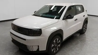 Nuova Fiat Grande Panda Icon 110 CV (80 kW) 2025 Bianco Utilitaria