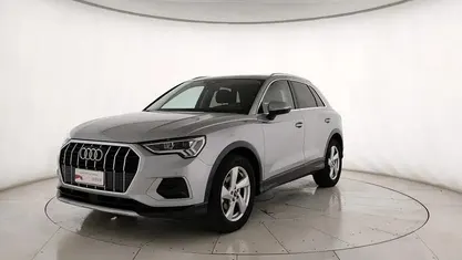 Käytetty Audi Q3 Advanced Plus 150 HP (110 kW) 2025 Harmaa Katumaasturi