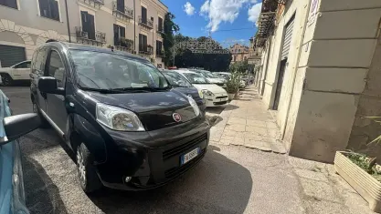 Usata Fiat Qubo Trekking 75 CV (55 kW) 2015 Nero Monovolume