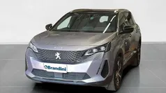 Grigio artense Usata 2023 Peugeot 5008 GT Monovolume | 28.300 € (Buon prezzo)